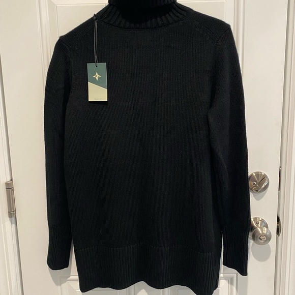 NWT Tuckernuck Sophia Black Turtleneck Sweater Size Small - Picture 2 of 4